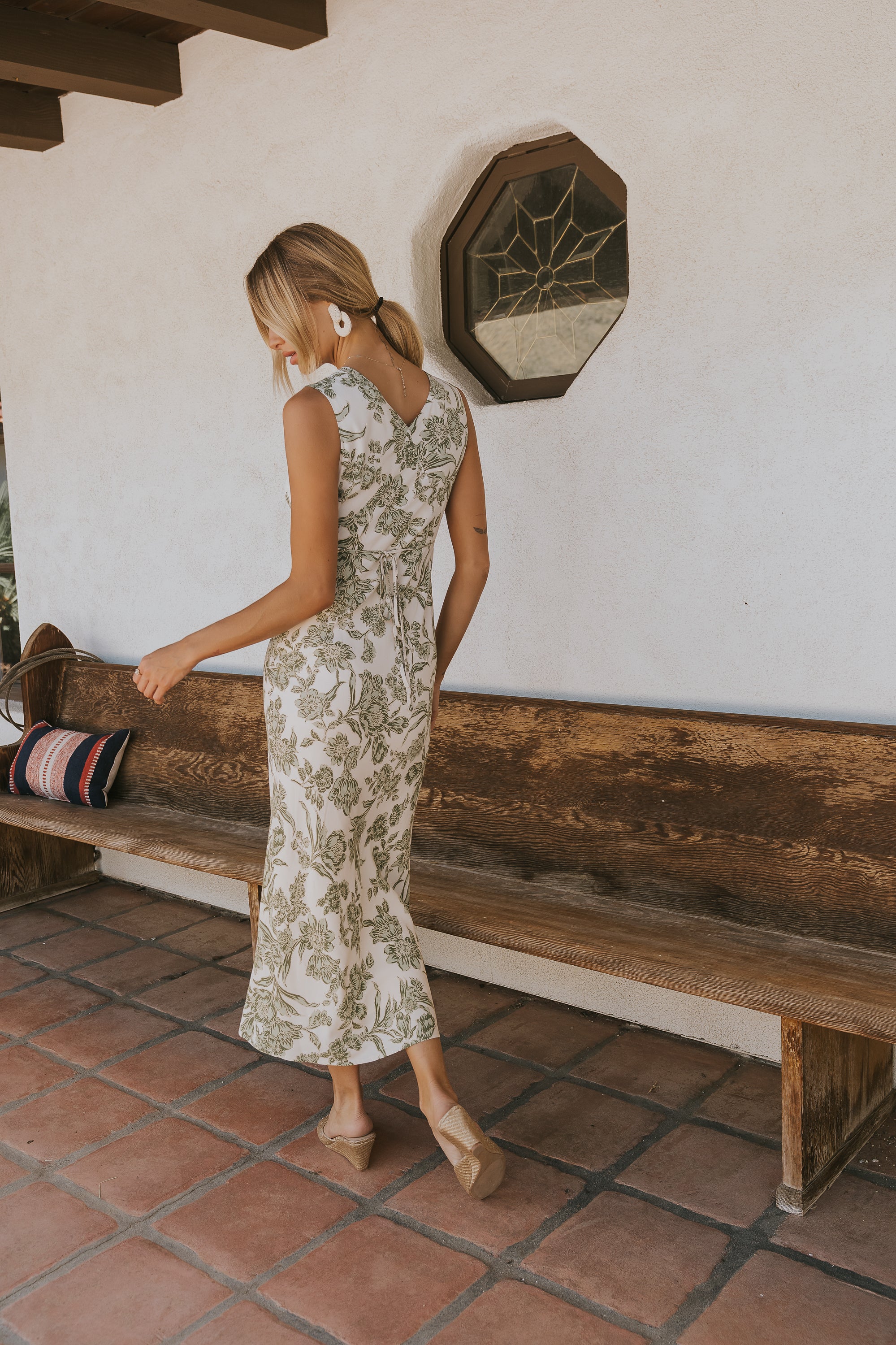 Maylin Sleeveless Floral Maxi Dress